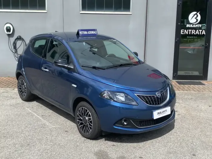 Lancia Ypsilon 1.0 Firefly Hybrid Gold