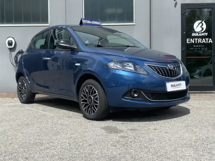 Lancia Ypsilon 1.0 Firefly Hybrid Gold - immagine 7