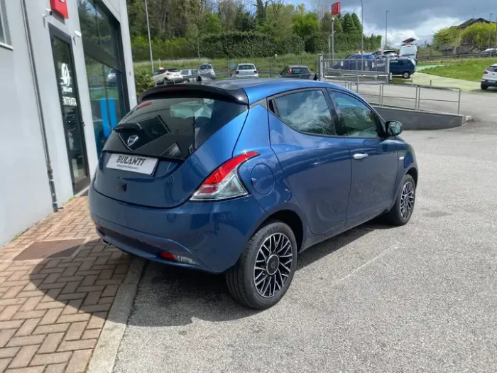 Lancia Ypsilon 1.0 Firefly Hybrid Gold - immagine 6